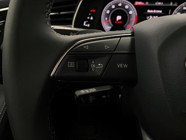 new 2025 Audi Q7 car, priced at $75,064