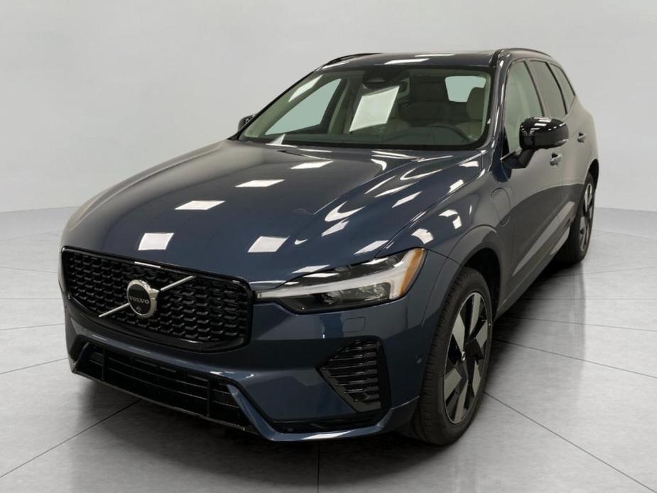 new 2025 Volvo XC60 Plug-In Hybrid car, priced at $66,625