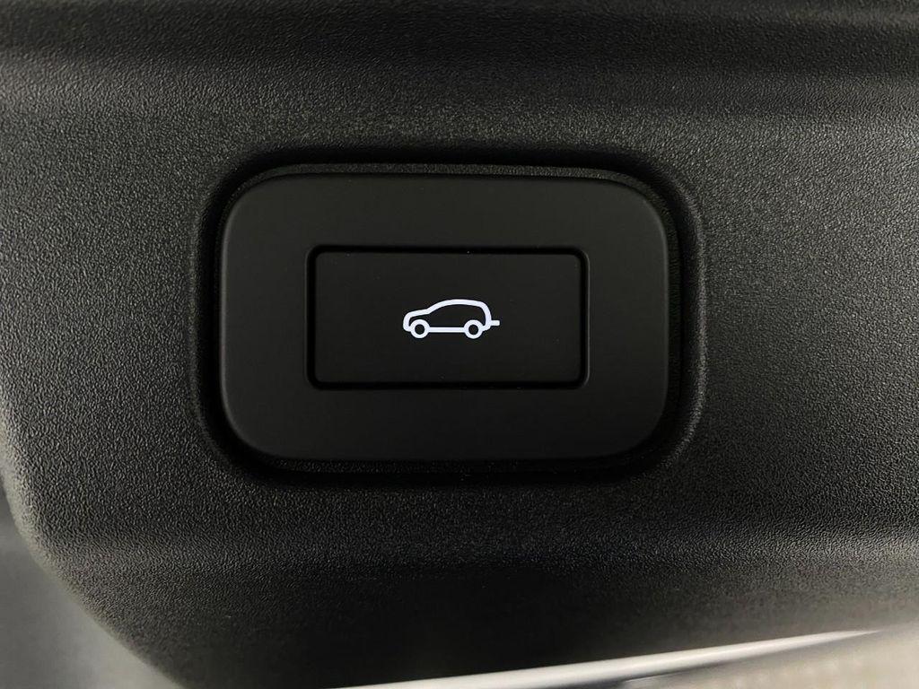 new 2025 Land Rover Range Rover car, priced at $158,585