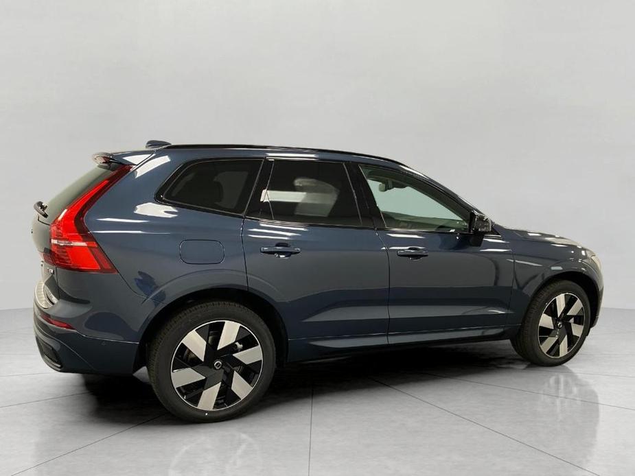 new 2025 Volvo XC60 Plug-In Hybrid car, priced at $66,235