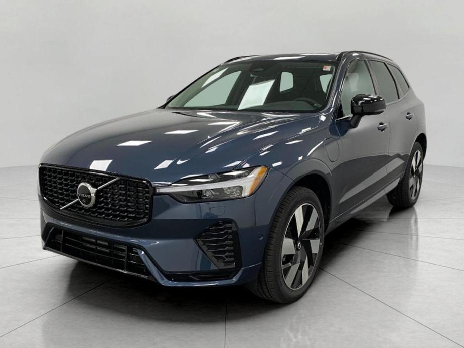 new 2025 Volvo XC60 Plug-In Hybrid car, priced at $66,235