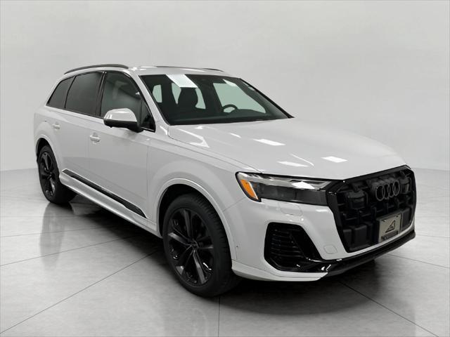 new 2025 Audi Q7 car, priced at $75,394