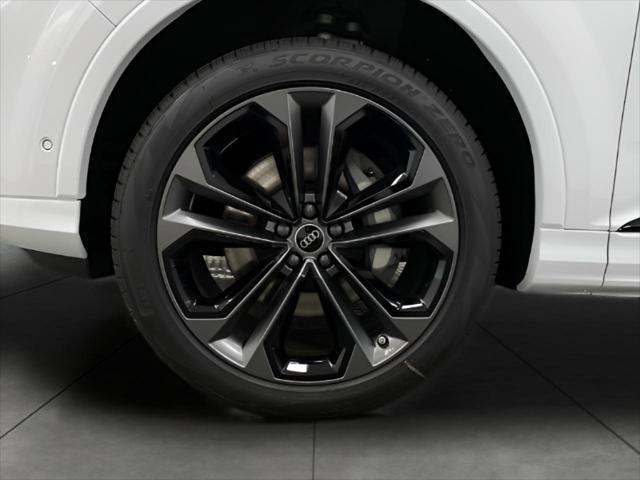 new 2025 Audi Q7 car, priced at $75,394
