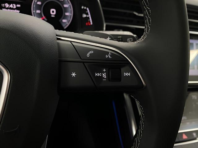 new 2025 Audi Q7 car, priced at $75,394
