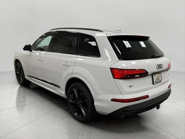 new 2025 Audi Q7 car, priced at $75,394