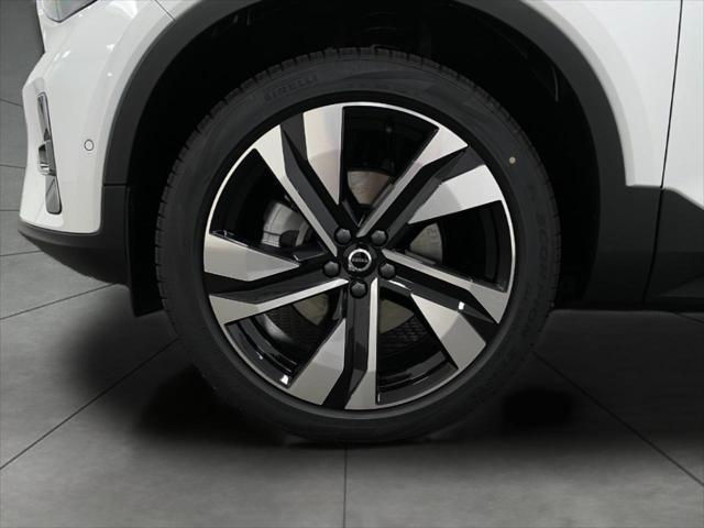 new 2025 Volvo XC40 car, priced at $50,463