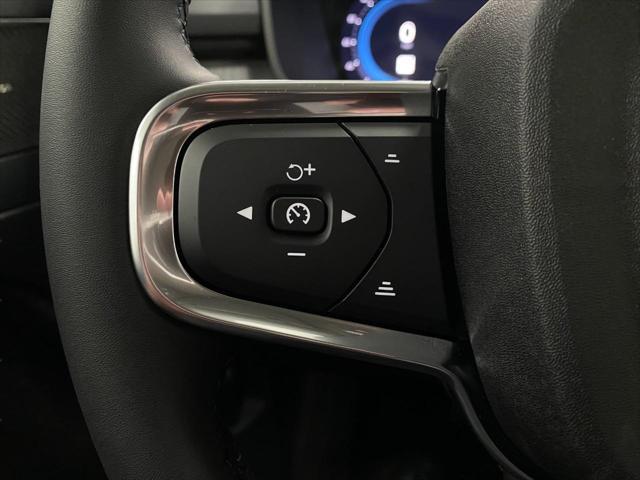 new 2025 Volvo XC40 car, priced at $50,463