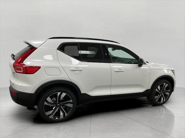 new 2025 Volvo XC40 car, priced at $50,463