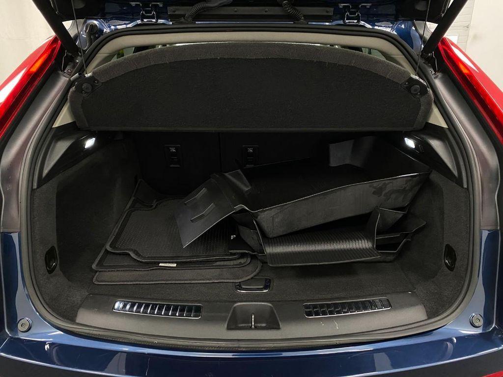 used 2020 Cadillac XT4 car, priced at $26,947