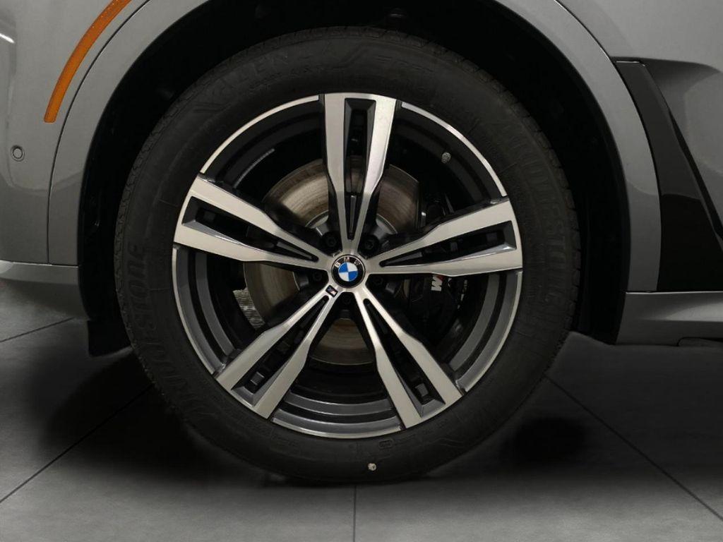 new 2026 BMW X7 car, priced at $122,335