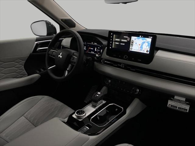 new 2025 Mitsubishi Outlander car, priced at $44,031