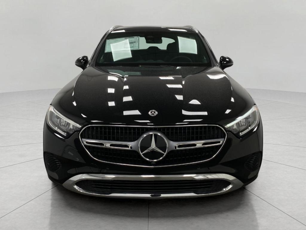 new 2025 Mercedes-Benz GLC 300 car, priced at $54,700