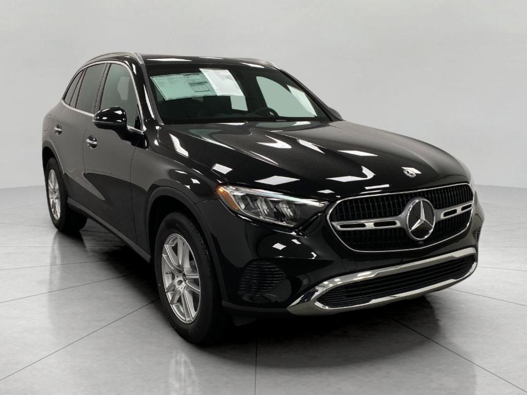 new 2025 Mercedes-Benz GLC 300 car, priced at $54,700