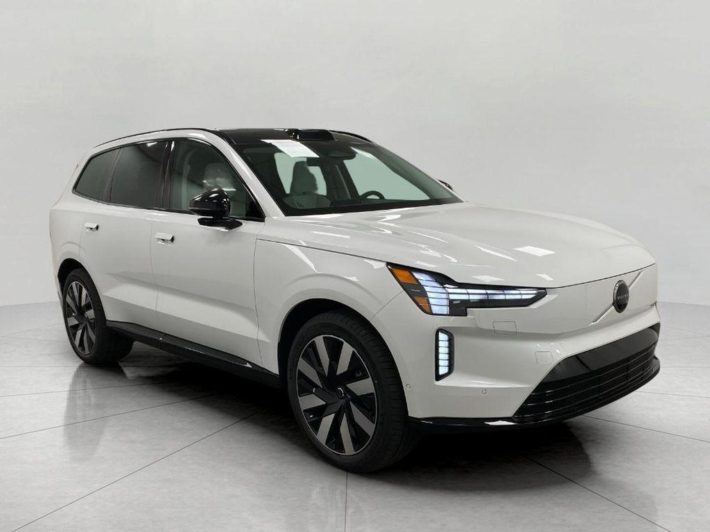 new 2025 Volvo EX90 car, priced at $85,941