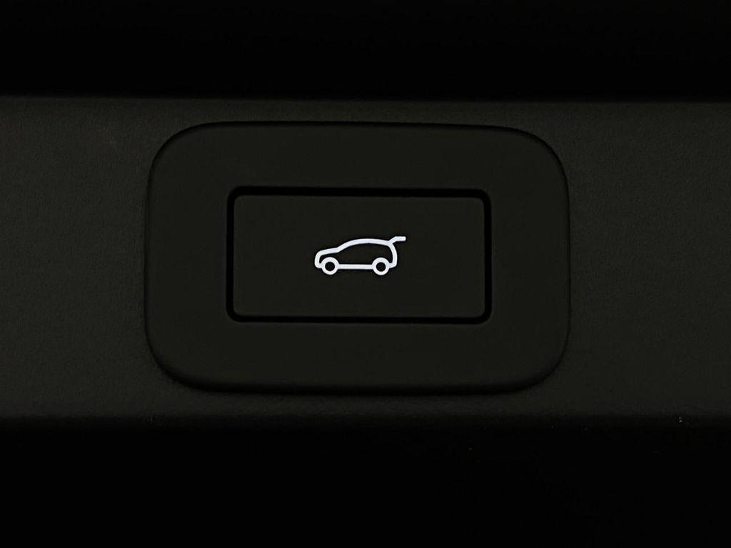 new 2025 Land Rover Range Rover car, priced at $160,885