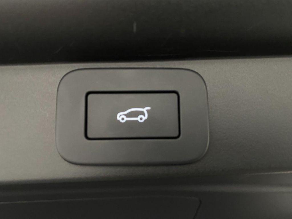used 2025 Land Rover Range Rover car, priced at $123,720