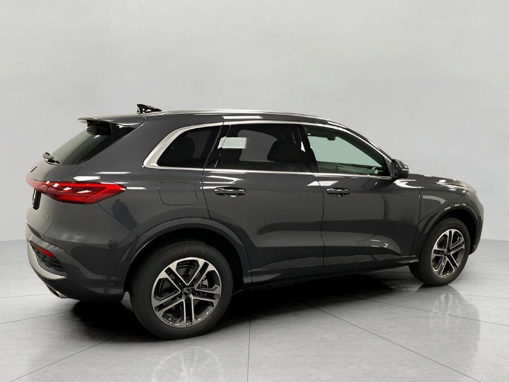 new 2025 Audi Q5 car, priced at $55,524