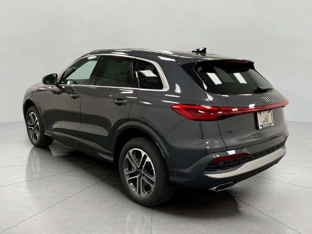 new 2025 Audi Q5 car, priced at $55,524