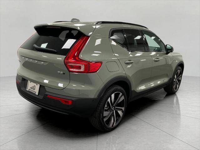 new 2025 Volvo XC40 car, priced at $48,263