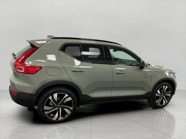 new 2025 Volvo XC40 car, priced at $48,263