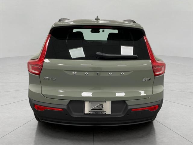new 2025 Volvo XC40 car, priced at $48,263