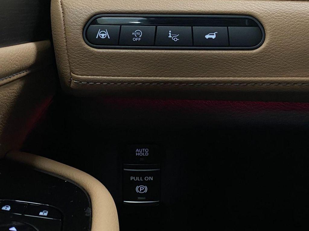 new 2025 INFINITI QX80 car, priced at $101,701