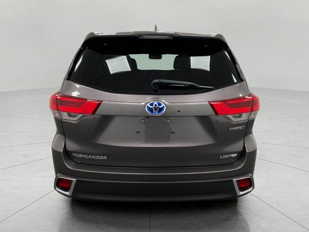 used 2017 Toyota Highlander Hybrid car, priced at $27,825
