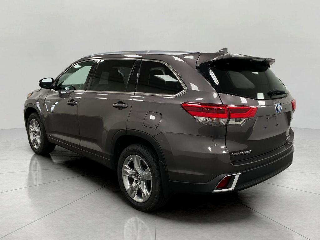 used 2017 Toyota Highlander Hybrid car, priced at $27,825