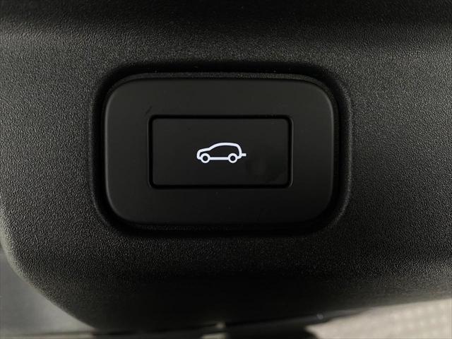 new 2025 Land Rover Range Rover car, priced at $158,355