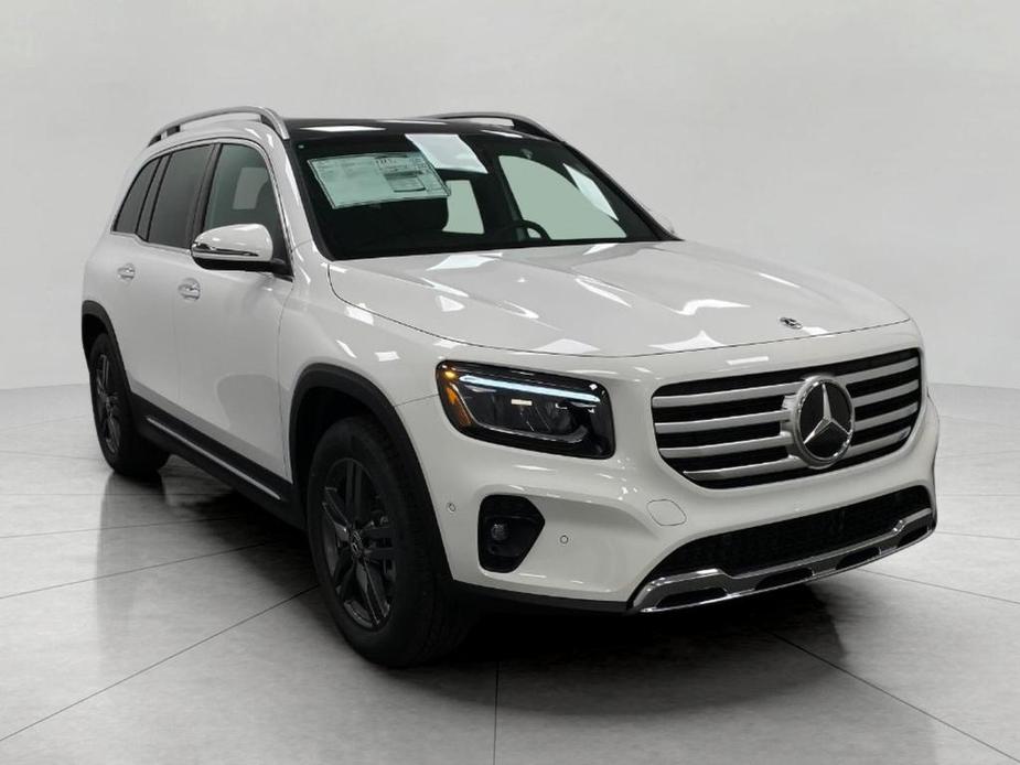 new 2025 Mercedes-Benz GLB 250 car, priced at $52,140