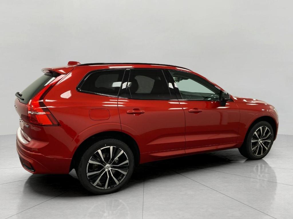 new 2025 Volvo XC60 car, priced at $56,330