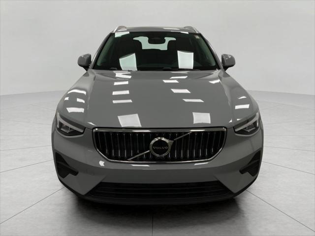 new 2025 Volvo XC40 car, priced at $44,483