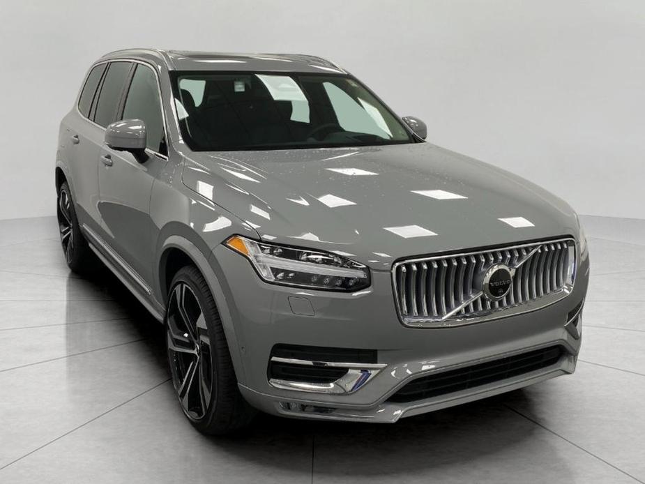 new 2025 Volvo XC90 car, priced at $81,270