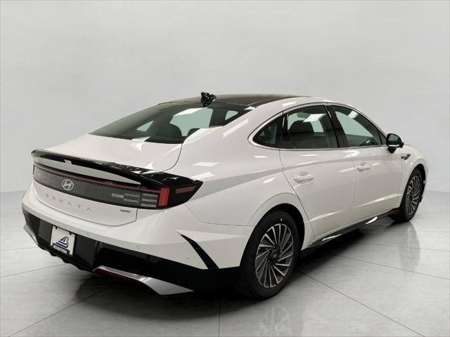 new 2025 Hyundai Sonata Hybrid car, priced at $38,381