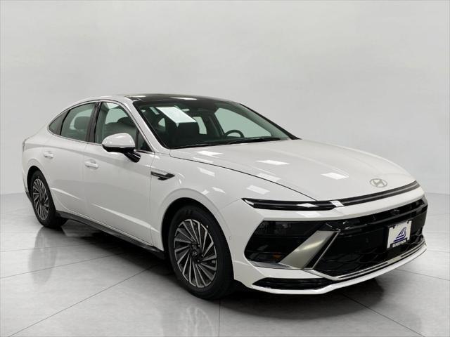 new 2025 Hyundai Sonata Hybrid car, priced at $38,381