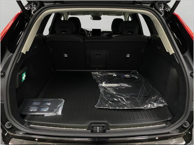 new 2026 Volvo XC60 car, priced at $57,985