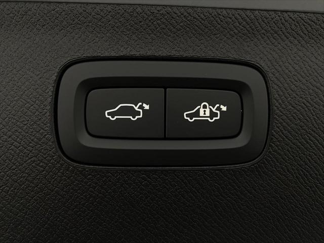 new 2025 Volvo XC90 car, priced at $69,155
