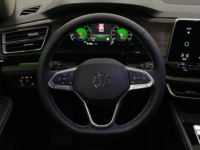 new 2025 Volkswagen Atlas car, priced at $49,211