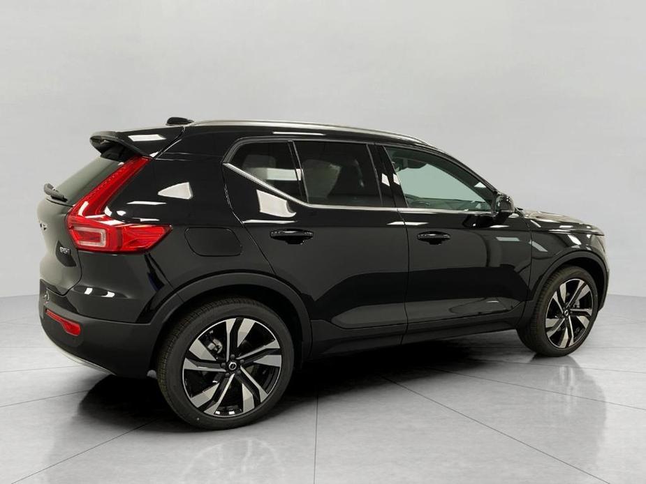 new 2025 Volvo XC40 car, priced at $49,790