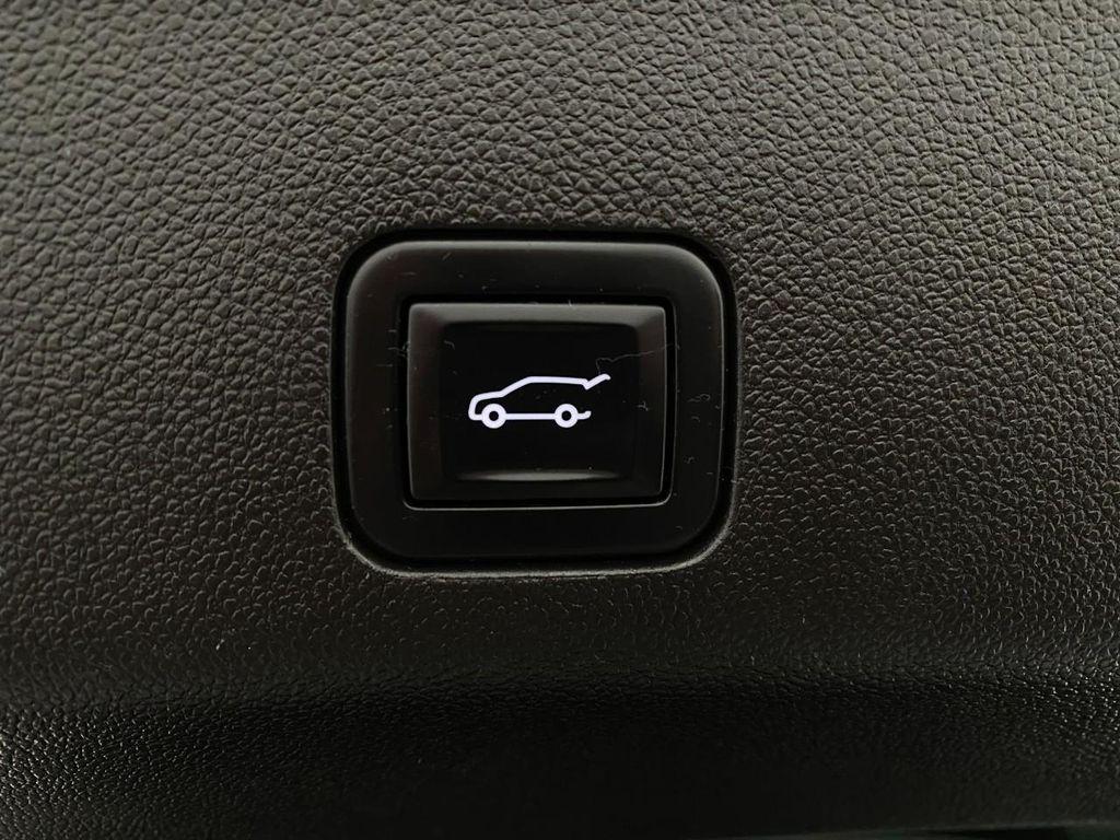 used 2023 GMC Yukon car, priced at $55,418