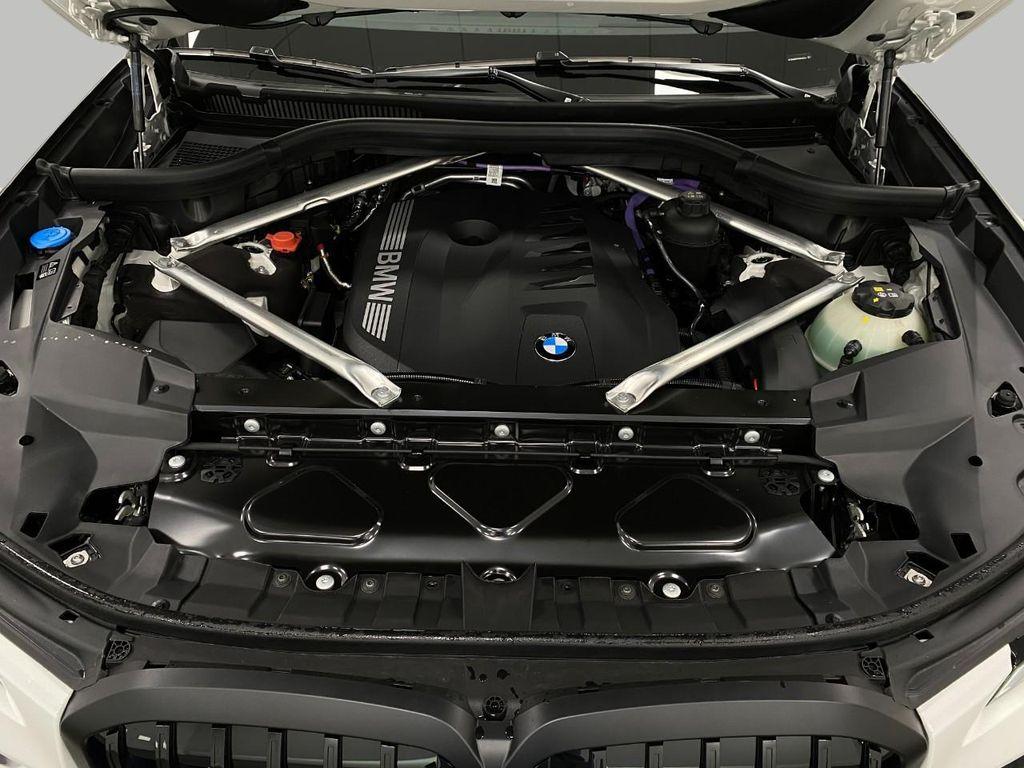 new 2026 BMW X7 car, priced at $102,035
