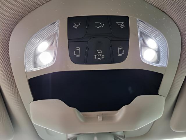 used 2023 Chrysler Pacifica car, priced at $24,998