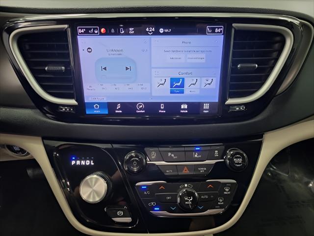used 2023 Chrysler Pacifica car, priced at $24,998