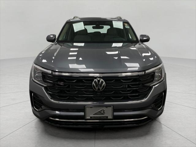 new 2025 Volkswagen Atlas car, priced at $53,115