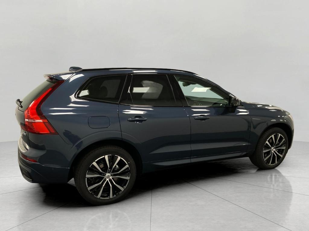 new 2025 Volvo XC60 car, priced at $55,335