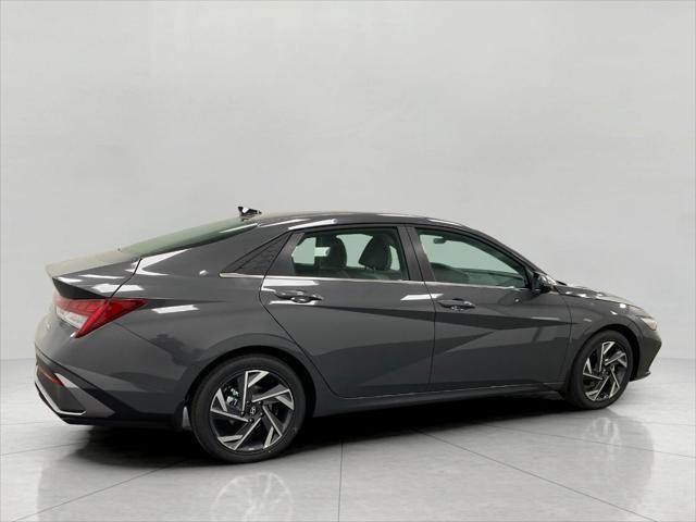 new 2025 Hyundai Elantra car, priced at $27,291