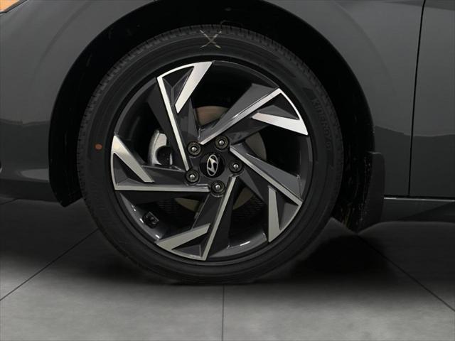 new 2025 Hyundai Elantra car, priced at $27,291