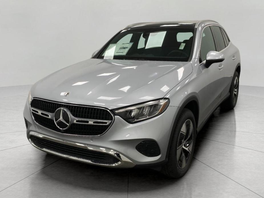 new 2024 Mercedes-Benz GLC 300 car, priced at $55,550