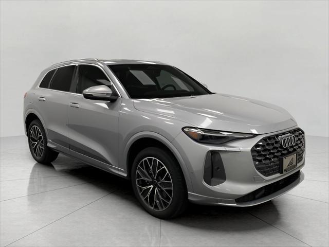 new 2025 Audi Q5 car, priced at $59,441