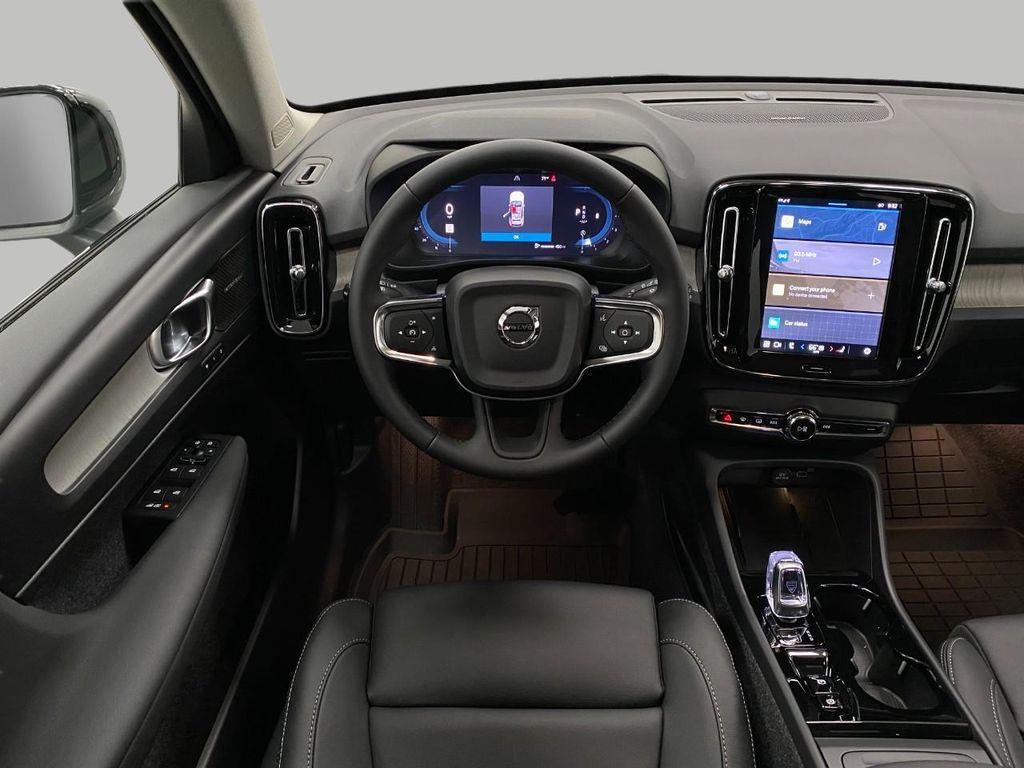 new 2025 Volvo XC40 car, priced at $54,033